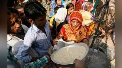 कम राशन देने की शिकायत पर डीसी ने एमओ को लगायी फटकार