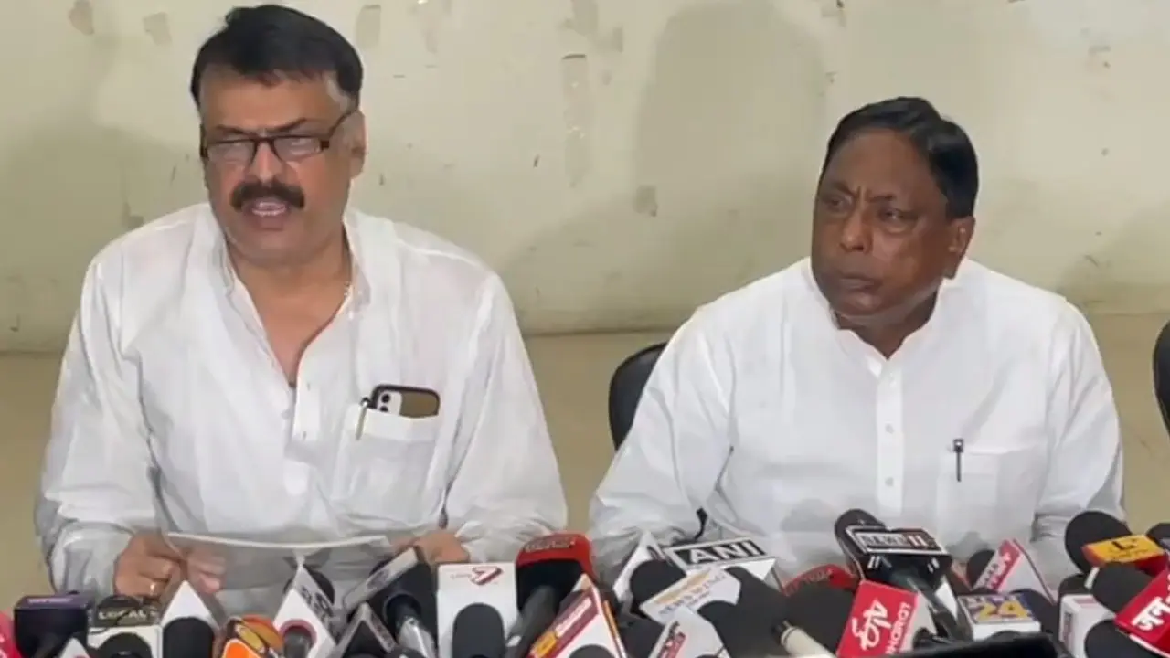 झारखंड कांग्रेस अध्यक्ष ने कहा- भाजपा राज्य की
सरकार को करना चाहती है अपदस्थ