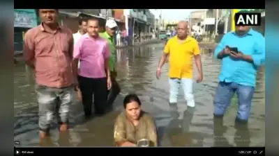Jharkhand: गोड्डा में कांग्रेस विधायक दीपिका पांडेय का जल सत्याग्रह, जानें क्या है पूरा मामला