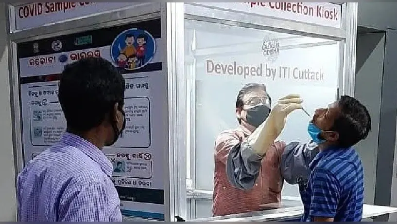 युवाओं और बच्चों को ज्यादा निशाना बना रहा है नया कोरोना स्ट्रेन, जानें क्या है लक्षण