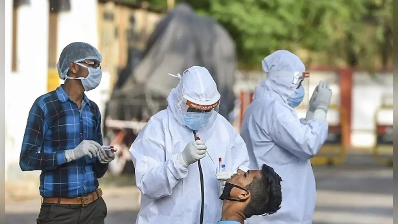 देश पर गहराया ओमिक्राॅन वैरिएंट का खतरा, लगातार बढ़ रहे मामले, इन लक्षणों को पहचानें …