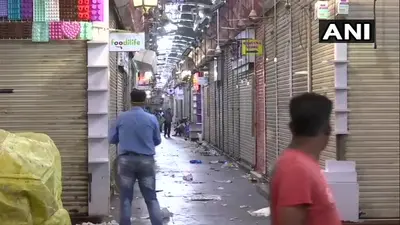 Corona का खौफ़ : कोच्चि एयरपोर्ट से बरामद किये गये अस्पताल से भागे अमेरिकी दंपत्ति, आइसोलेशन वार्ड में कराया गया भर्ती