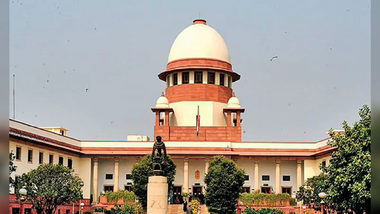 तीन करोड़ राशन कार्ड रद्द करने और भूख से हुई मौत पर सुप्रीम कोर्ट ने केंद्र और राज्य सरकार से मांगा जवाब
