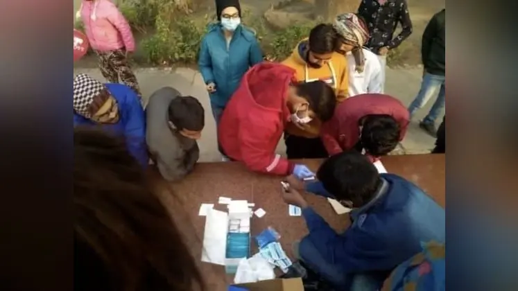 Coronavirus Vaccine : कोरोना वैक्सीन को लेकर विशेषज्ञों के साथ स्वास्थ्य मंत्रालय की अहम बैठक, इन मुद्दों पर हुई चर्चा