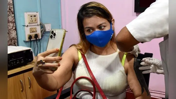 Corona Vaccine: टीकाकरण में देश में तीसरे स्थान पर रहा बिहार, पटना में एक दिन के अंदर रिकॉर्ड वैक्सीनेशन