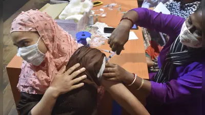 वैक्सीन लेने वालों को भी हो सकता है कोरोना का संक्रमण, लेकिन मौत का खतरा बेहद कम : ICMR