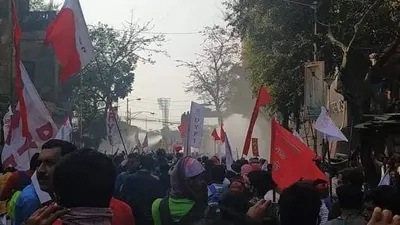Bengal Chunav 2021 : अब CPM का दावा- बंगाल चुनाव में TMC और BJP को हराएंगे, राज्य में होगा त्रिकोणीय मुकाबला