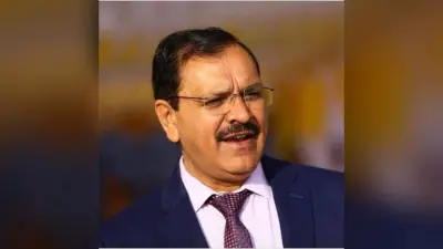 Corona Warriors : जिले में कोरोना पांव न पसार ले, इसलिए मां का अंतिम संस्कार कर तुरंत काम पर लौटे ये कलेक्टर