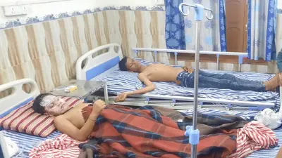 बिहार में तेजाब से करतब: सहरसा में राह चलते दो किशोर झुलसे, मैट्रिक परीक्षार्थी भी अस्पताल में भर्ती