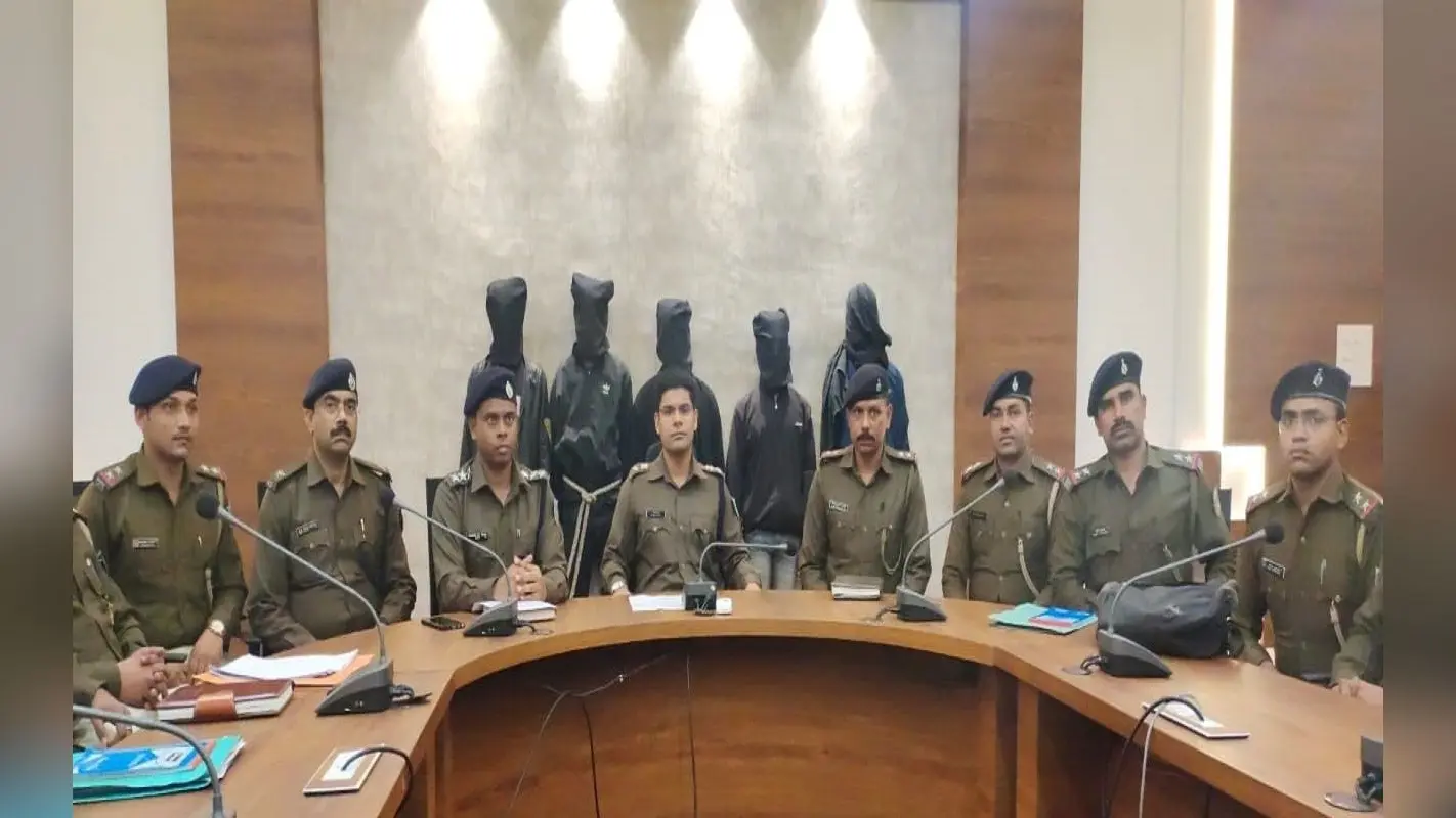 Jharkhand Crime News: झारखंड की रामगढ़ पुलिस को मिली बड़ी सफलता, 5 अपराधी अरेस्ट