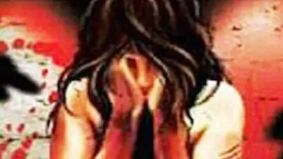 बिहार में युवती को घर से अगवा कर सामूहिक दुष्कर्म, पीड़िता ट्रेन के आगे कूदी, हाथ-पांव कटे, हालत गंभीर