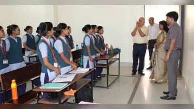 Gorakhpur News: मुख्य सचिव दुर्गा शंकर मिश्रा ने गुरु श्री गोरक्षनाथ कॉलेज ऑफ नर्सिंग का किया निरीक्षण