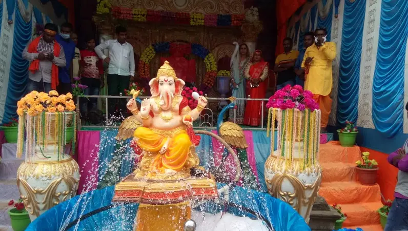 Ganesh Chaturthi 2022: नवाबों के शहर लखनऊ में मची गणेश उत्सव की धूम, वीडियो में देखें झलक