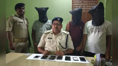 झारखंड: तीन साइबर आरोपी अरेस्ट, सात मोबाइल व 15 फर्जी सिम कार्ड जब्त, पुलिस को मिले देशभर के 71 क्राइम लिंक्स