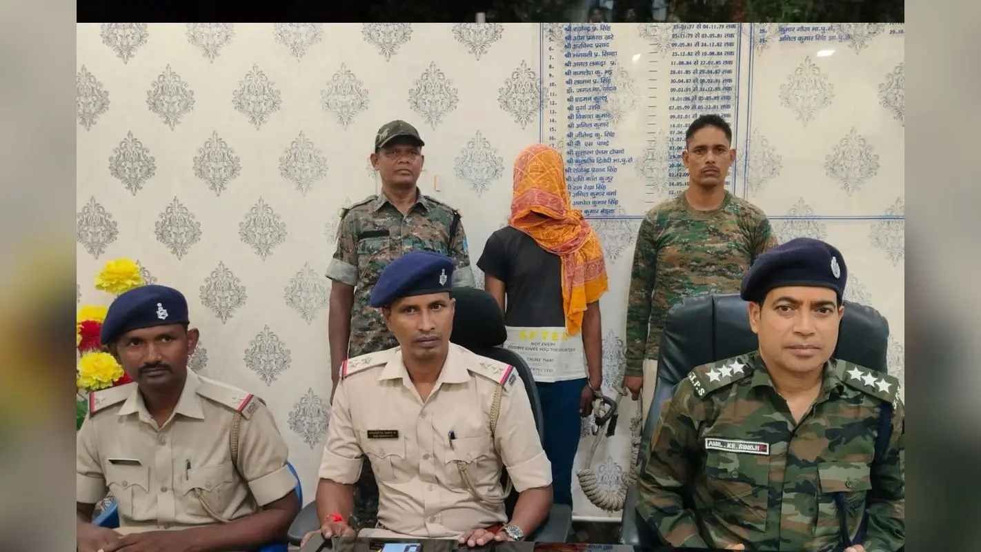 झारखंड: आधार कार्ड लिंक कराने व सरकारी राशि दिलाने के नाम पर करता था ठगी, साइबर अपराधी चढ़ा पुलिस के हत्थे