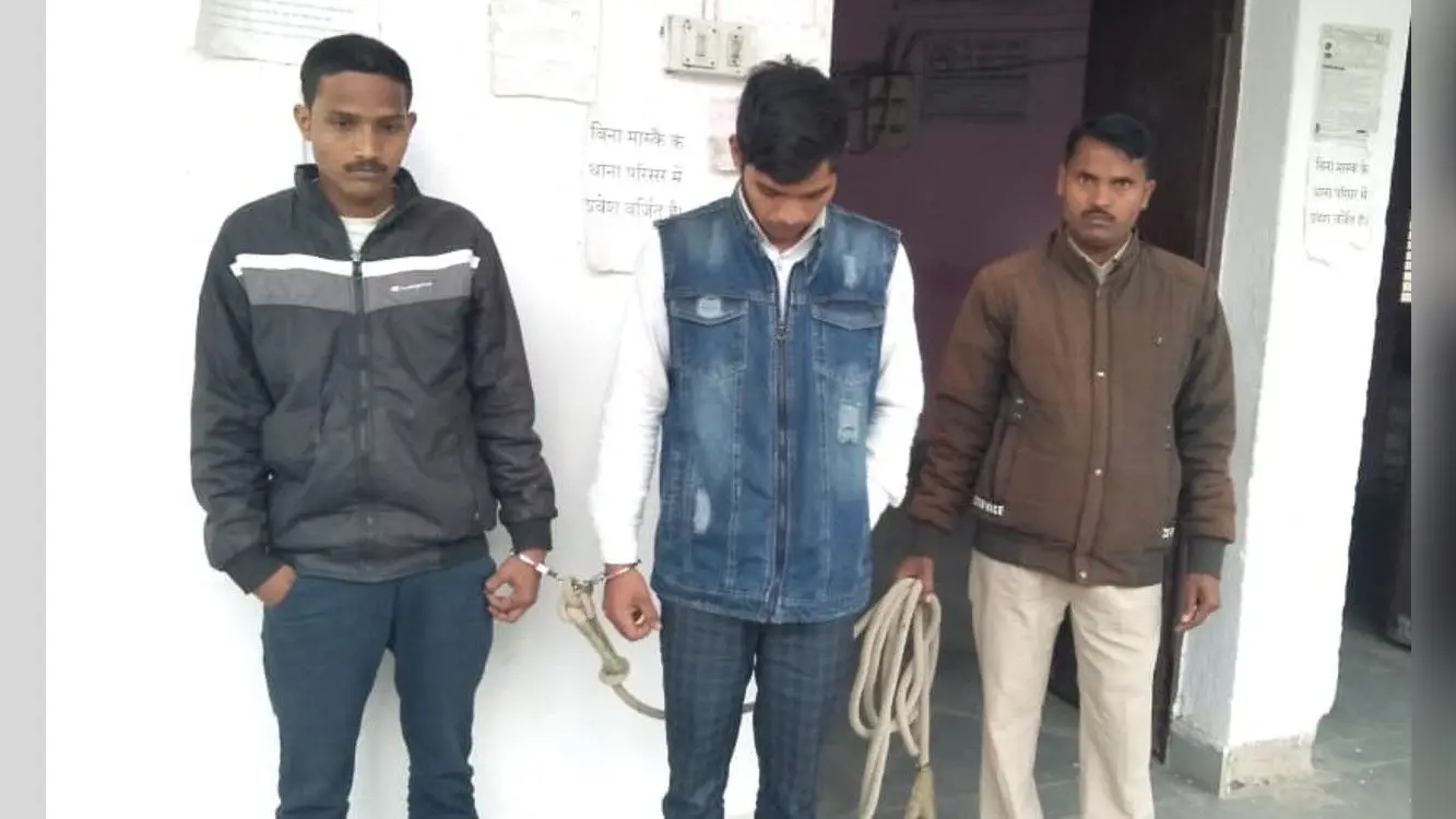 स्कॉट सर्विस के नाम पर ठगी करने वाले बरकट्ठा के 2 साइबर क्रिमिनल को पुलिस ने किया गिरफ्तार, गया जेल