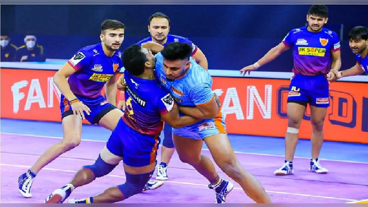Pro Kabaddi League: दबंग दिल्ली की धमाकेदार जीत, बंगाल वॉरियर्स को 52-35 से हराया, नवीन कुमार चमके