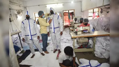 कोरोना से जंग : पीपीइ किट बनाने में दानापुर रेलमंडल ने बनाया रिकॉर्ड, मिला देश में दूसरा स्थान