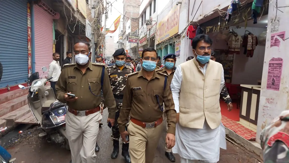 Bihar News : दरभंगा में दिन दहाड़े 10 करोड़ से अधिक की सोना लूट, 25 राउंड फायरिंग कर भागे अपराधी, BJP ने उठाया लॉ एंड ऑर्डर पर सवाल
