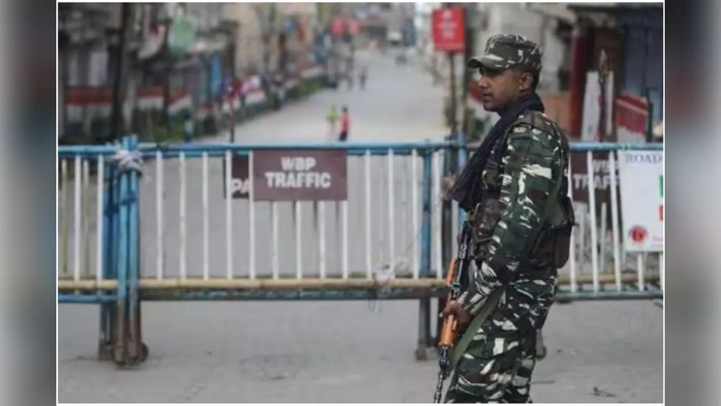 दार्जिलिंग में आज गोरखा जनमुक्ति मोर्चा का 12 घंटे का बंद, जनजीवन हुआ प्रभावित