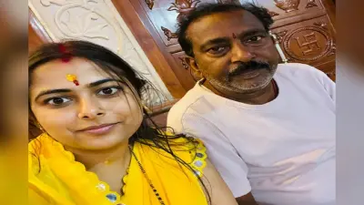 झारखंड: ससुराल में बेटी को प्रताड़ित देख बैंड बाजा के साथ लाडली को घर ले आए पिता, समाज को दिया ये संदेश