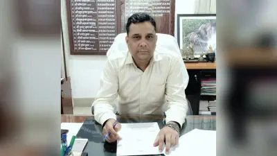 कोरोना से जंग में लापरवाही करने वाले अस्पताल सहायक समेत चार सस्पेंड