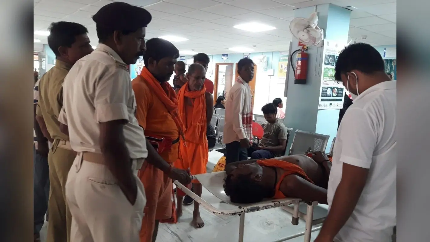 यूपी के कांवरिया की झारखंड के दुमका में मौत, बासुकिनाथ धाम में पूजा करने के बाद अचानक बिगड़ी तबीयत