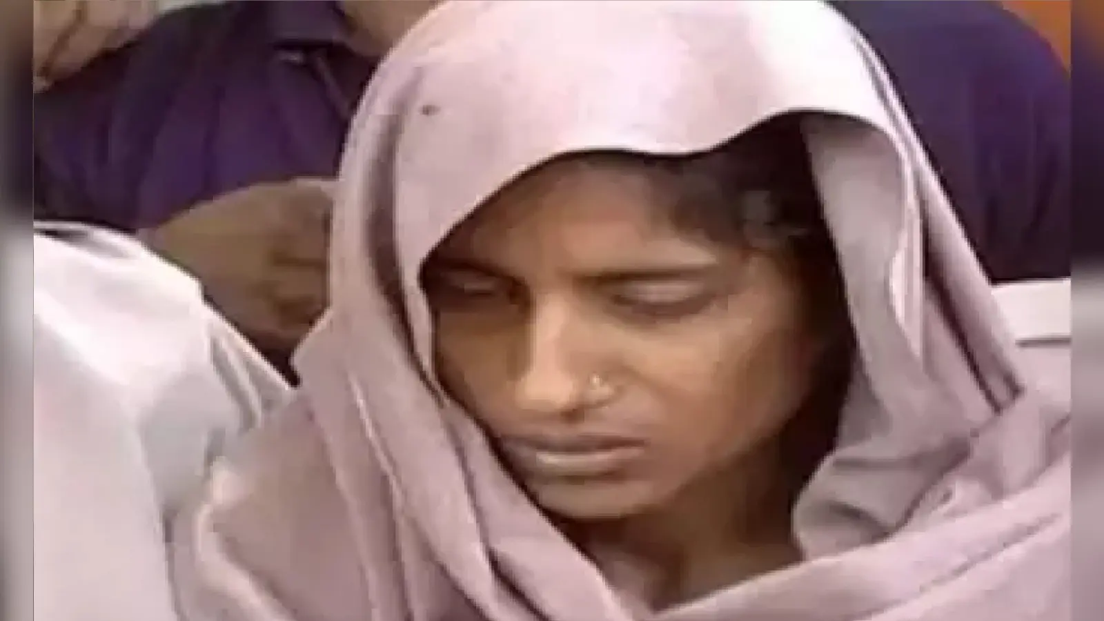 Shabnam Hanging Case: रामपुर जेल से इस जेल शिफ्ट हुई शबनम, फोटो वायरल होने के बाद उठा सवाल, ये हुए सस्पेंड