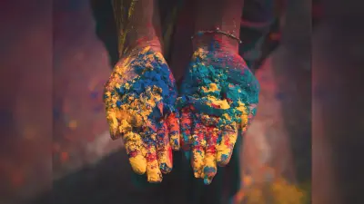 Holi 2021, Rashifal: मेष से मीन तक के जातक इस होली पर राशिनुसार करें रंगों का प्रयोग, होगा लाभ, हर रंग किसी न किसी ग्रह का करता है प्रतिनिधित्व
