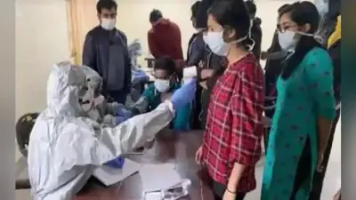 WPL 2023: आरसीबी की लगातार पांचवीं हार, दिल्ली कैपिटल्स ने 6 विकेट से हराया, देखें तस्वीरें