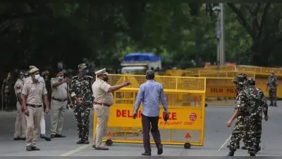 त्योहारों में टेररिस्टों के टारगेट पर दिल्ली, आतंकी हमले की आशंका, पुलिस ने हाई अलर्ट किया जारी