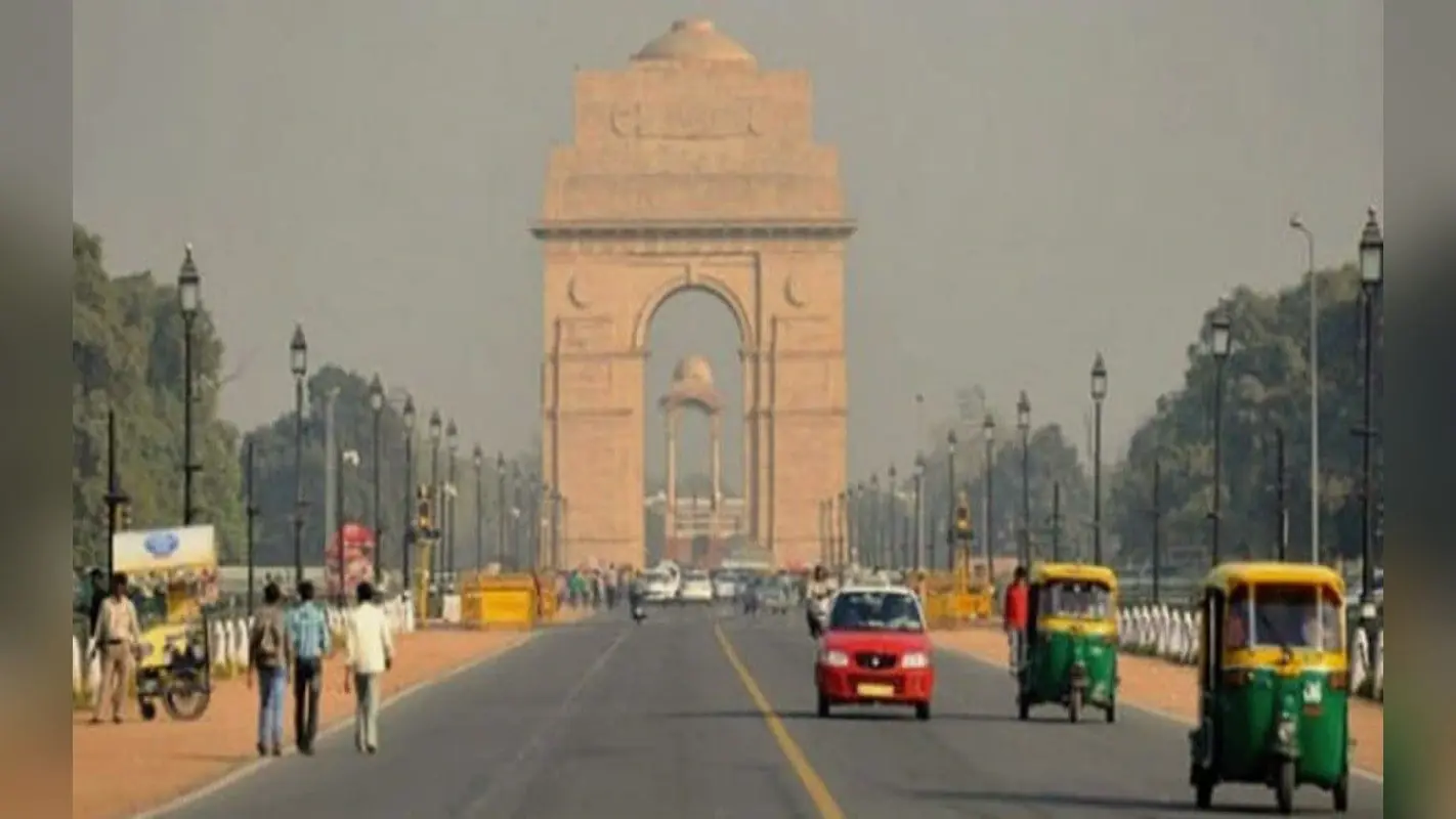 Weather Forecast LIVE: दिल्ली में उमस, झारखंड में झमाझम बारिश, जानें अपने राज्य के मौसम का हाल