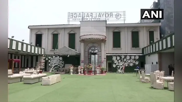दिल्ली में खुलेंगे बैंक्वेट हॉल, जिम और होटल, शादी समारोह में शामिल हो सकेंगे 50 लोग