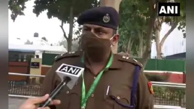 Kisan Tractor Rally : ट्रैक्टर परेड के दौरान हुई हिंसा पर दिल्ली पुलिस ने कहा, सरकारी संपत्तियों को पहुंचाया गया नुकसान