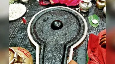 शिव की पूजा से ज्यादा फल शिवलिंग पूजन से, जानें वैद्यनाथ क्यों कहलाएं देवो के देव