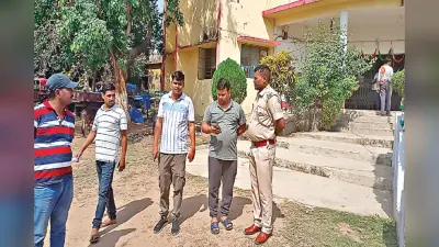 झारखंड के देवघर में अवैध बालू ढुलाई के खिलाफ छापेमारी करने गये DMO की पिटाई, कुचलने का प्रयास