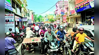 औरंगाबाद : लग्न के दिनों में जाम से कराह रहा है अंबा बाजार, रोज फंस रहे हैं एम्बुलेंस
