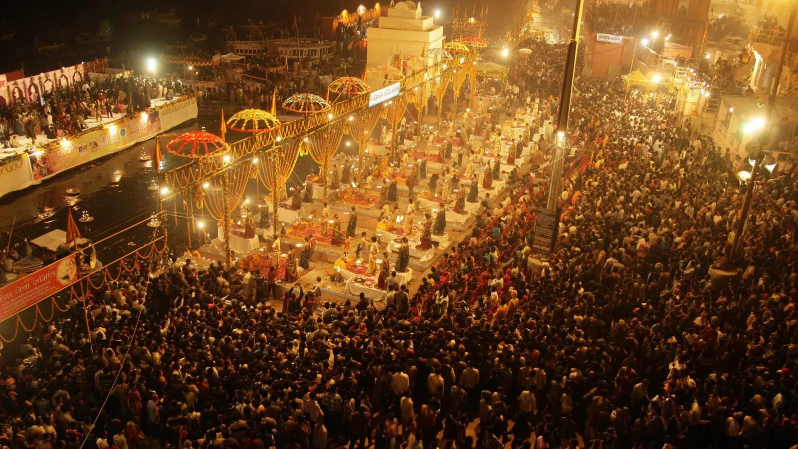 देव दीपावली पर आज क्रूज से 70 देशों के राजदूत देखेंगे काशी का अद्भुत नजारा, 60 घाटों पर एक साथ होगी गंगा आरती