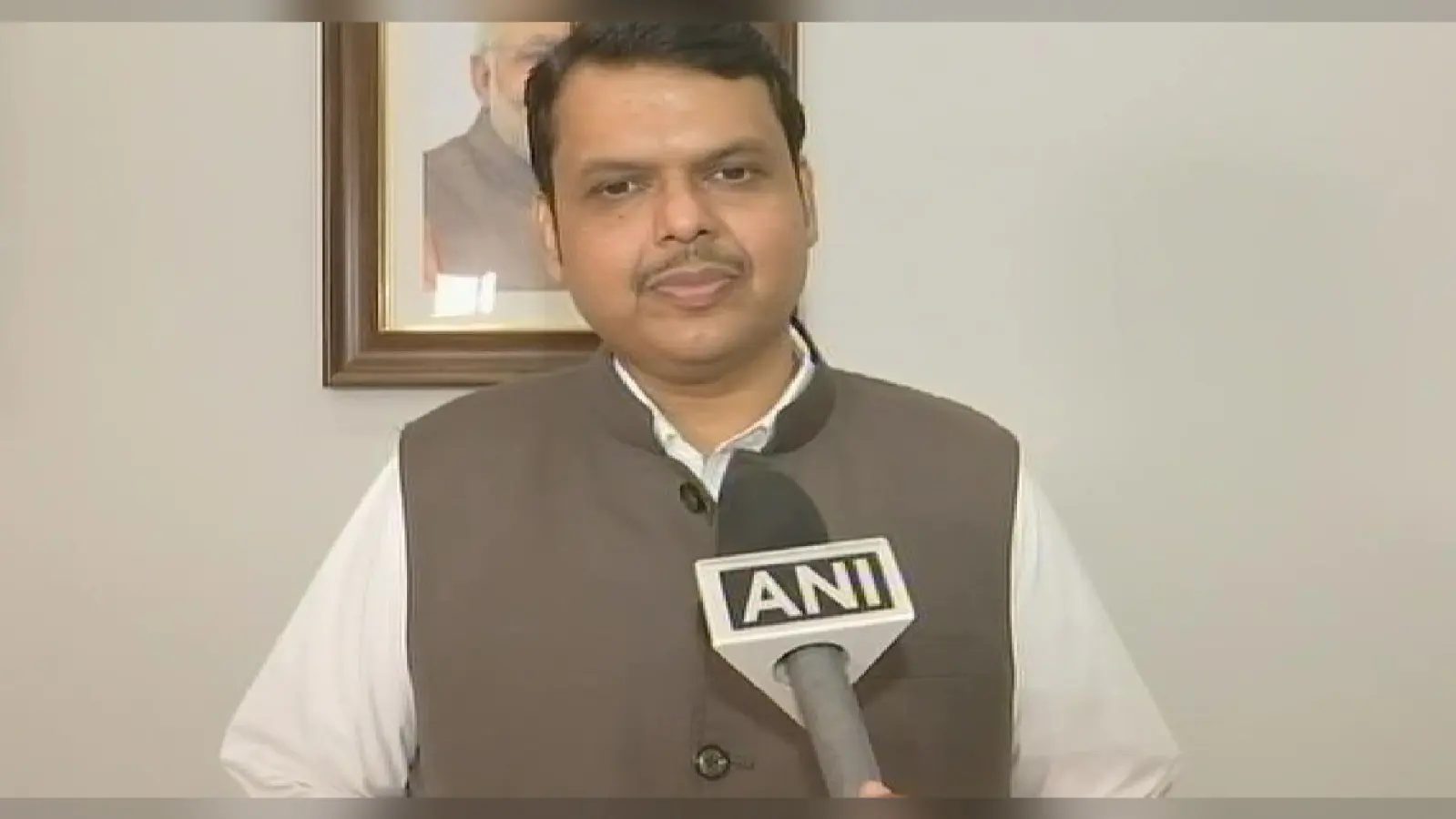 Vasooli Controversy: गृह सचिव से मिलकर देवेंद्र फडणवीस ने सौंपे सबूत, CBI से जांच कराने की मांग
