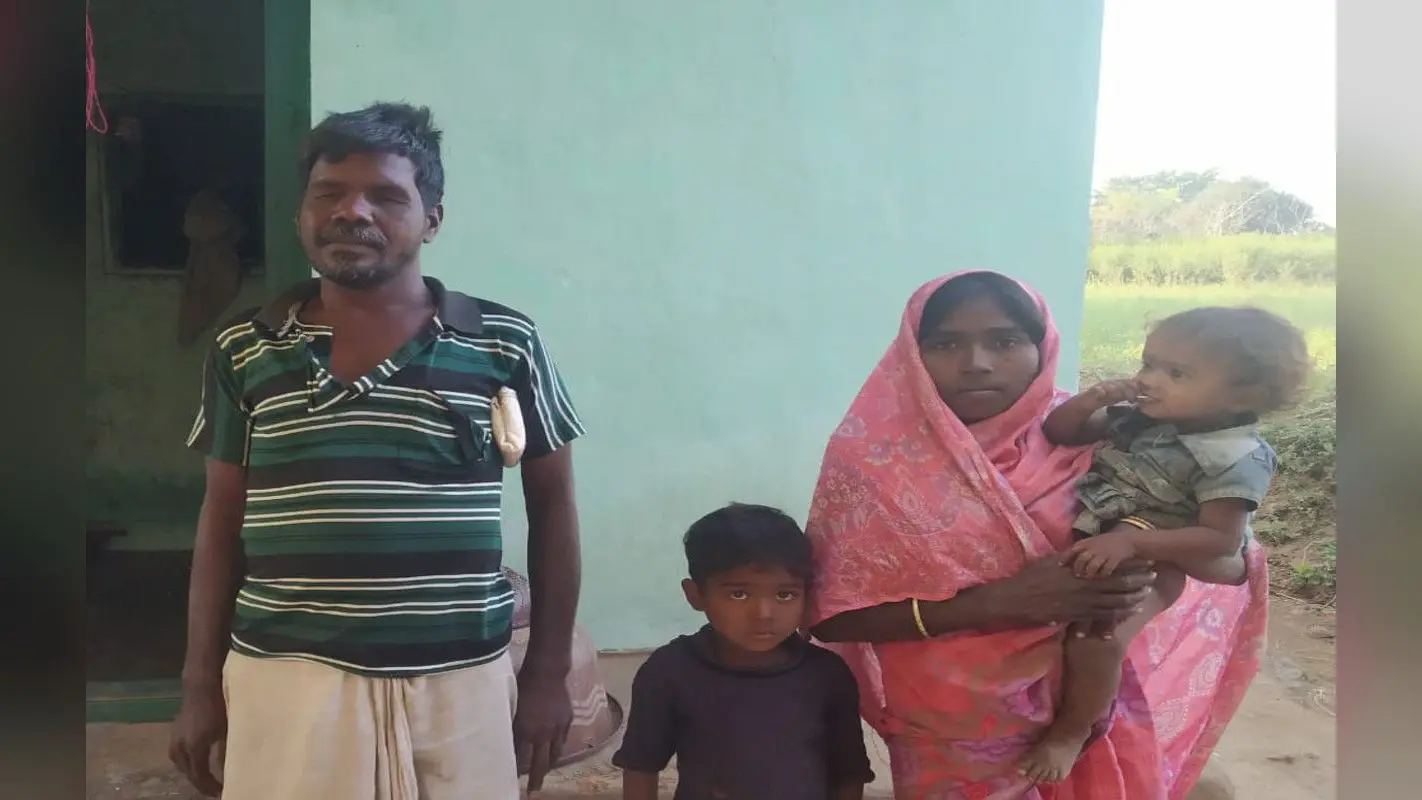 World Disability Day 2020 : दोनों आंख से दिव्यांग देवनारायण बखूबी चला रहे पंक्चर की दुकान, 2 माह से पेंशन नहीं मिलने से हैं परेशान