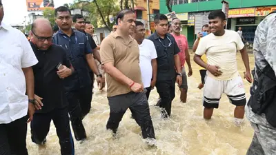 Assam Floods: सिलचर में बाढ़ से स्थिति गंभीर, हिमंत बिस्व सरमा ने कई इलाकों का किया दौरा