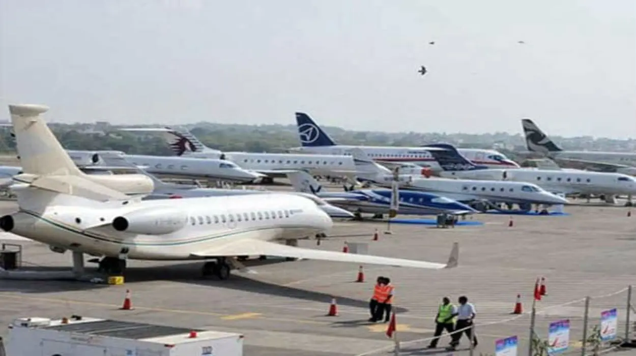 DGCA ने 17 मई की आधी रात तक सभी घरेलू और विदेशी उड़ानों पर बढ़ायी रोक, जानिए कब से उड़ेंगे हवाई जहाज…