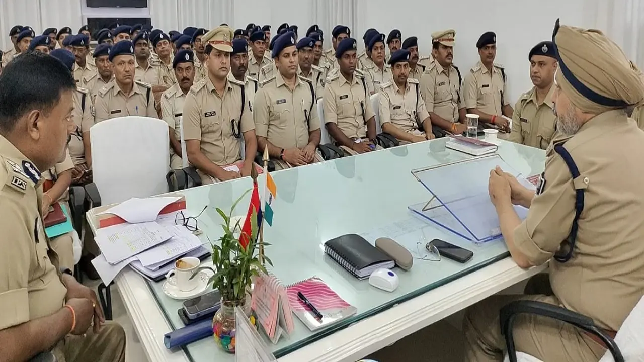बिहार: आशुतोष शाही हत्याकांड के बाद मुजफ्फरपुर पहुंचे डीजीपी भट्टी, सभी गंभीर कांडों की ली जानकारी