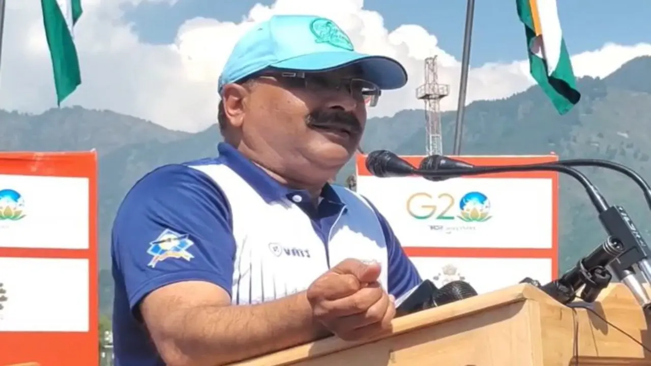‘आतंकवादी खतरों को बनाए रखना चाहती हैं पाकिस्तानी एजेंसियां, एलओसी पर काम कर रहा घुसपैठ रोधी ग्रिड’
