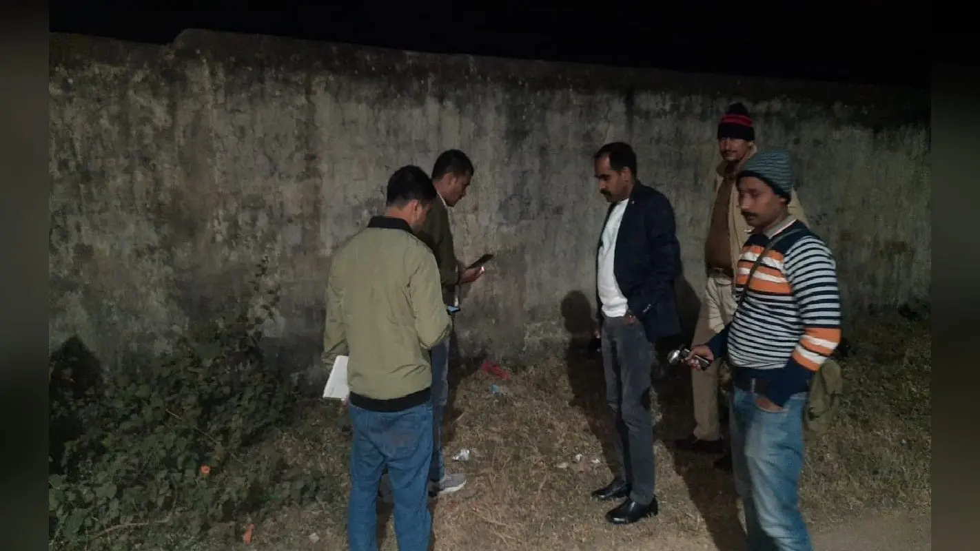 Dhanbad Crime News: धनबाद के भेलाटांड में युवक की कुचल कर हत्या, घटनास्थल पर ही हुई मौत