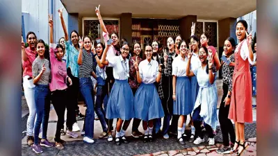 ICSE Result: 10वीं में अंकिता व आकृति और 12वीं साइंस में अतिया ओरुज बनीं धनबाद जिला टॉपर,यहां देखें पूरी लिस्ट