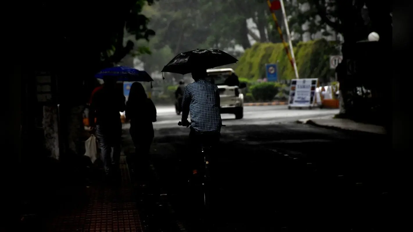 Dhanbad Weather Forecast: धनबाद में दिन भर छाये रहे बादल, 21 तक बारिश के आसार