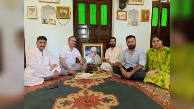 Varanasi : भगवान धन्वंतरि की पूजा की तैयारी हुई पूरी, जानें पूजा के तरीके से लेकर प्रसाद वितरण की सारी खूबियां