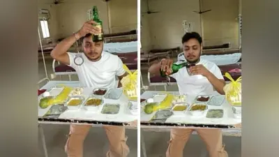 कोविड सेंटर में शराब की बोतल के साथ फोटो वायरल, दो पर केस दर्ज