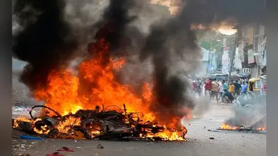 Delhi Violence: दिल्ली में बच्चों के झगड़े में भिड़े दो समुदाय, दोनों ओर से पत्थरबाजी, हिरासत में 37 लोग